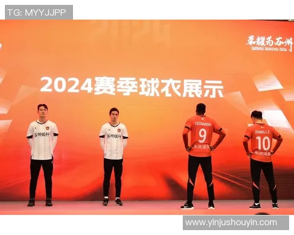 追逐绿茵梦想与荣耀足球星光之路全景解析与球迷情感共鸣