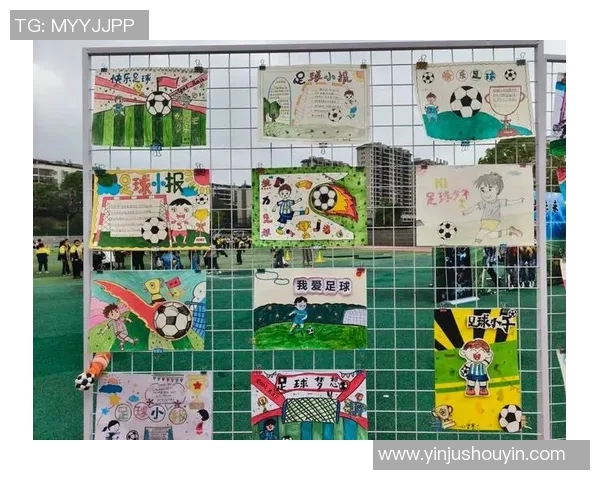 以足球巨星为灵感打造充满激情与梦想的青春卧室海报主题