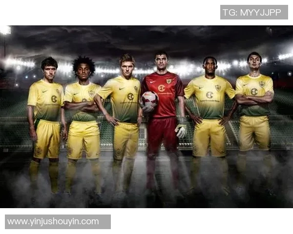 圆脸足球明星大盘点 他们的球场风采与魅力展示